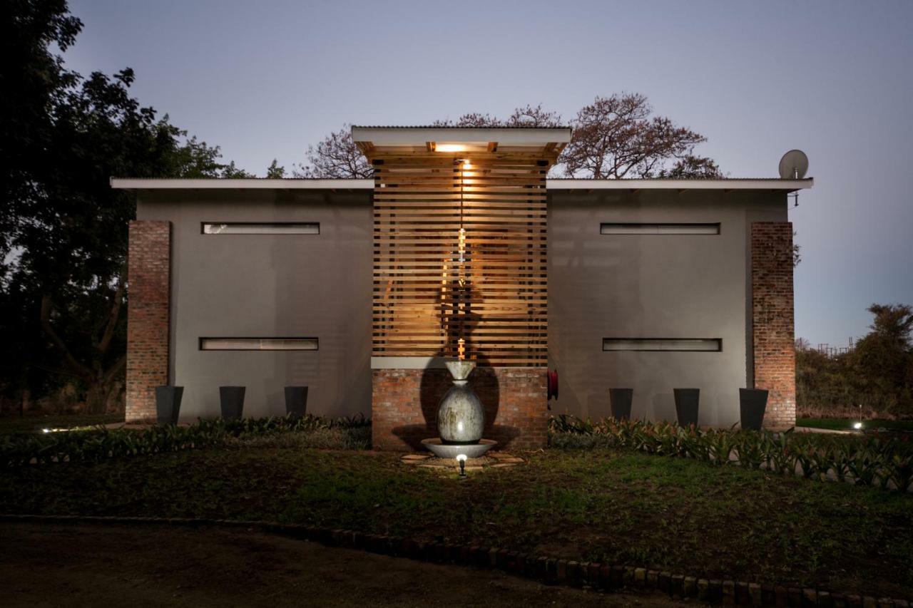 Letaba Junction Lodge Letsitele Buitenkant foto